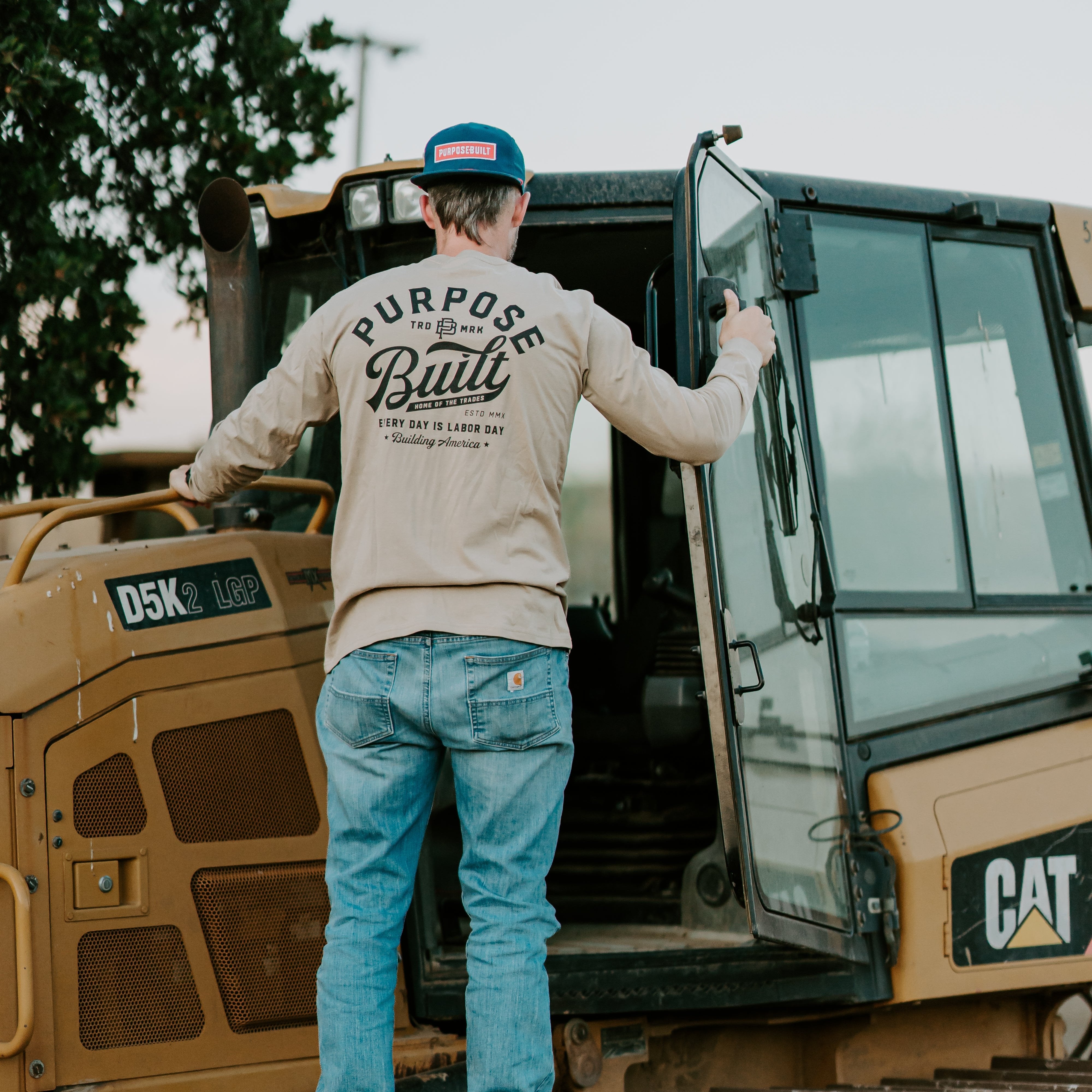 Script Long Sleeve Tee, Sand