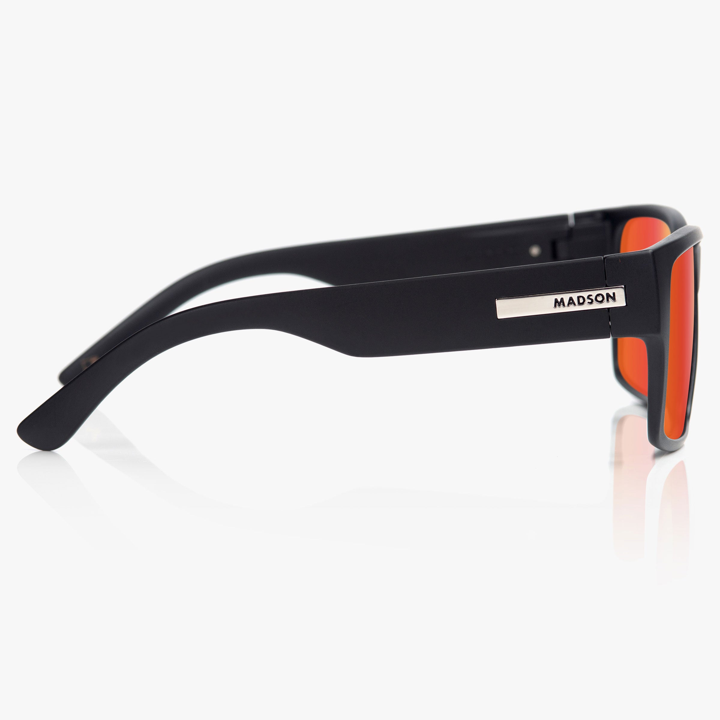 Classico - Black Matte / Red Chrome Polarized