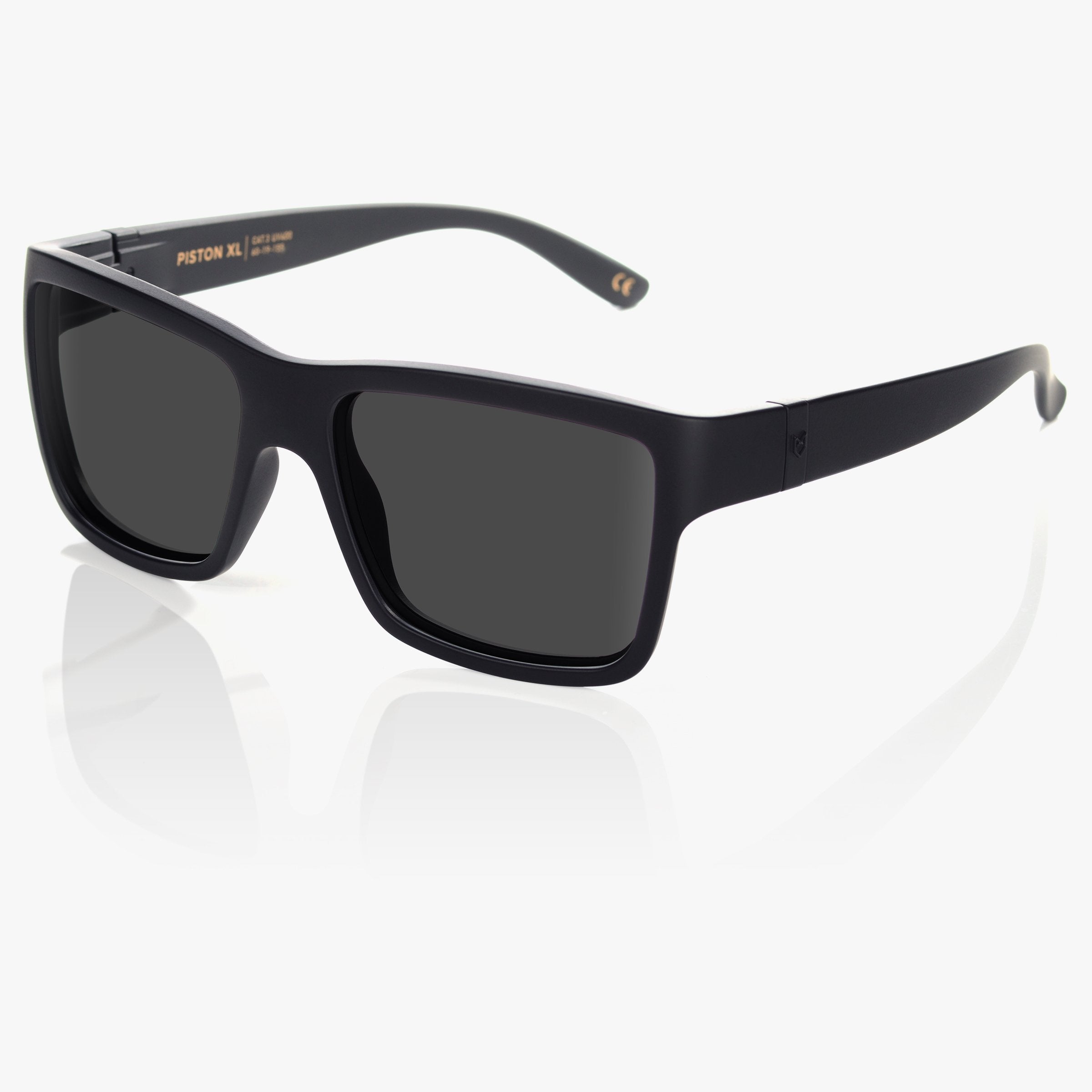 Piston XL - Black on Black / Grey Polarized