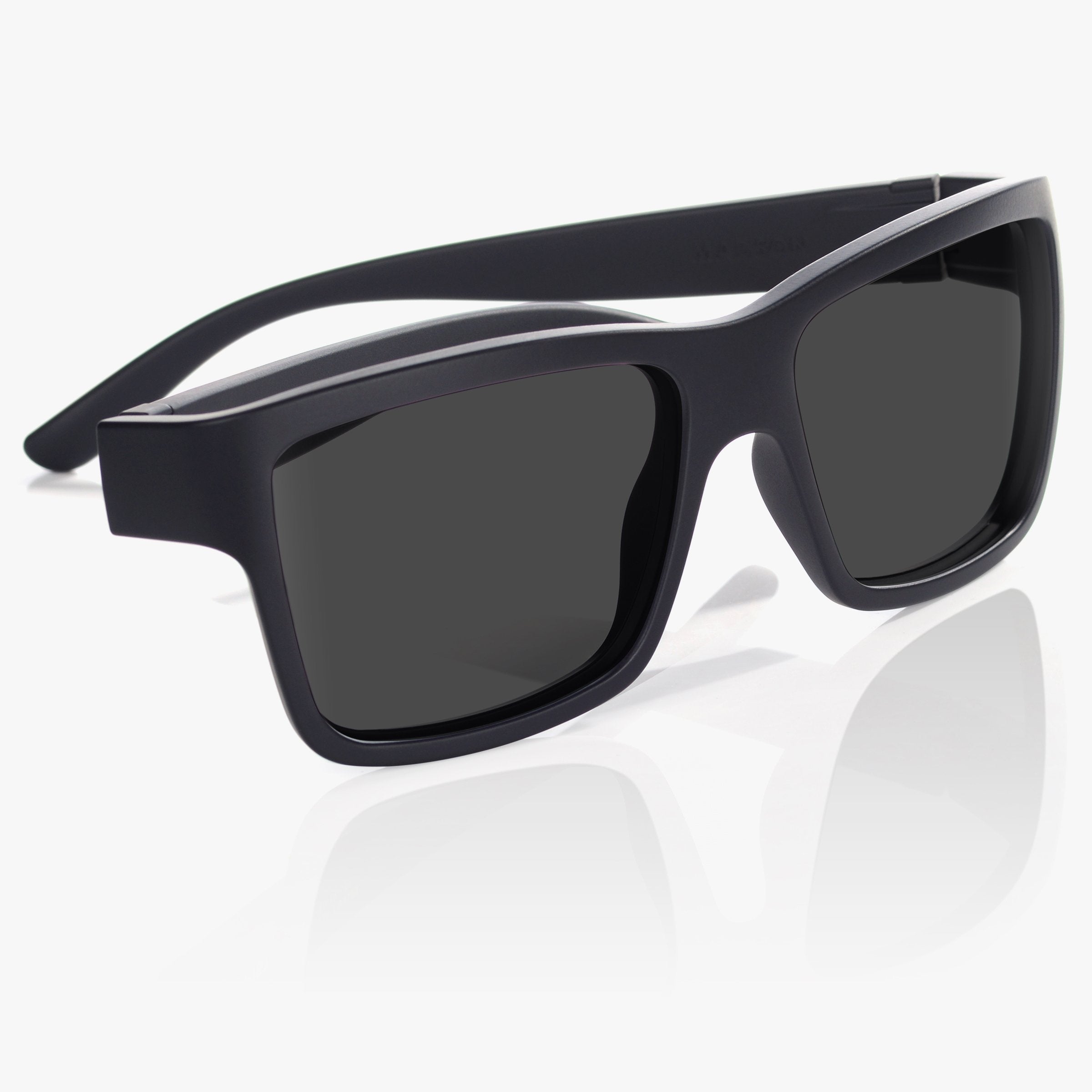 Piston XL - Black on Black / Grey Polarized