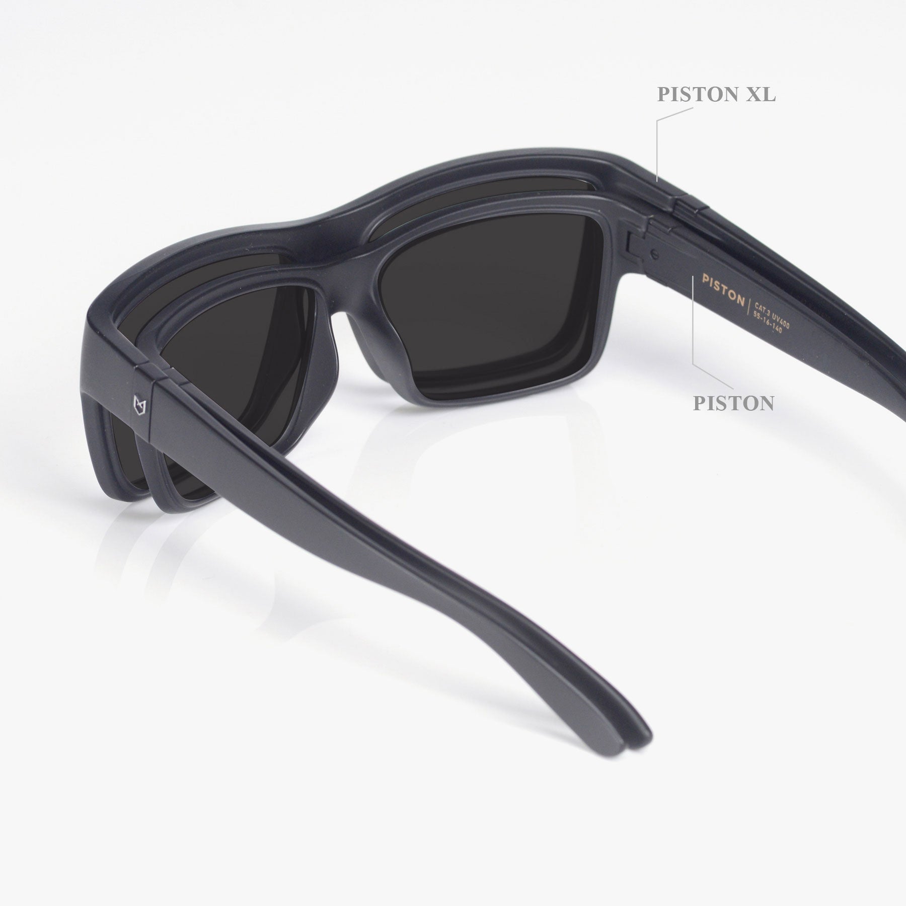 Piston XL - Black on Black / Grey Polarized