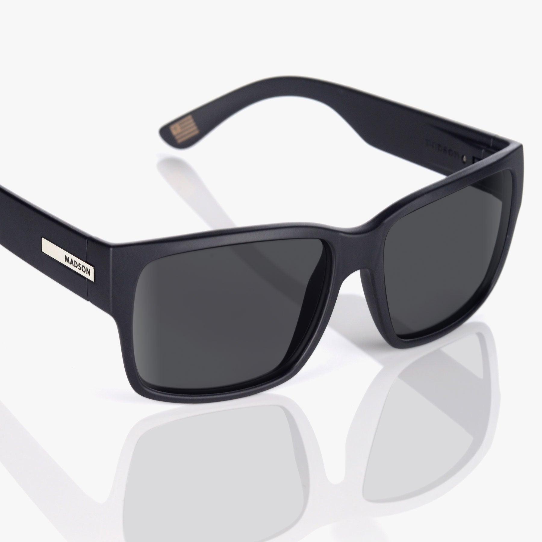 Classico - Black Matte / Grey Polarized